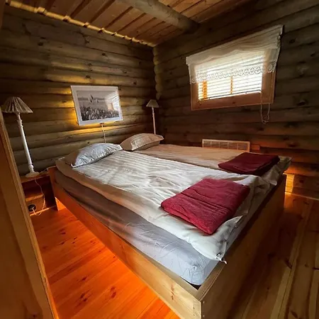 Nuustakumajad *